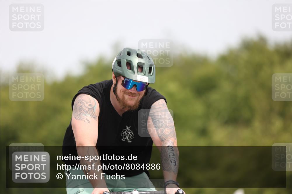 22.06.2025 - Viking Triathlon Yannick Fuchs http://msf.ph/oto/8084886 22.06.2025 12:35:58 Radfahren 77, 184, 237, 440, 453, 629 meine-sportfotos.de
