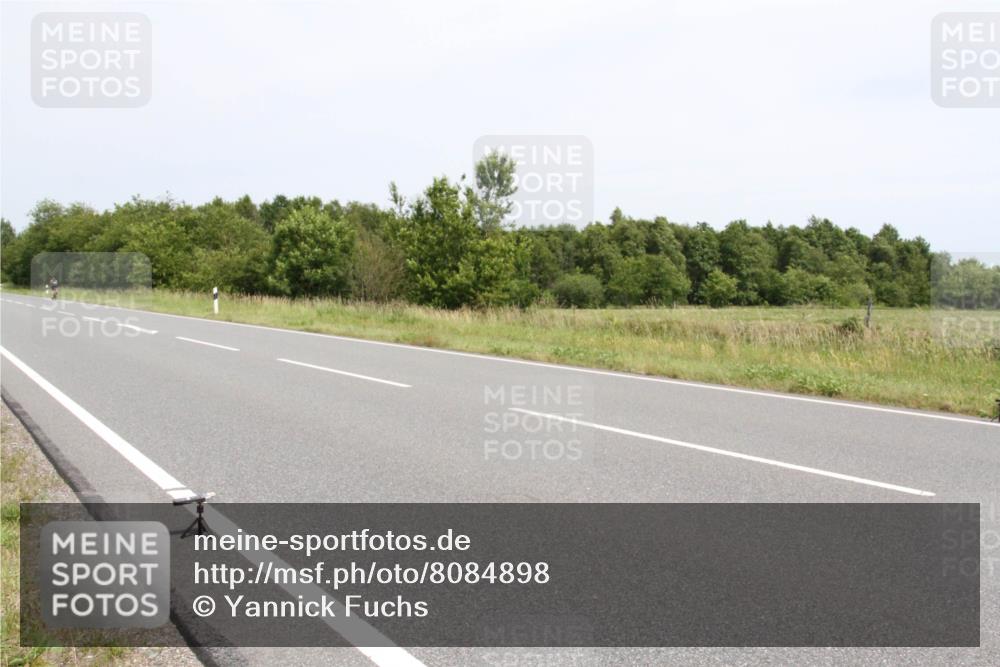 22.06.2025 - Viking Triathlon Yannick Fuchs http://msf.ph/oto/8084898 22.06.2025 13:04:45 Radfahren 450 meine-sportfotos.de
