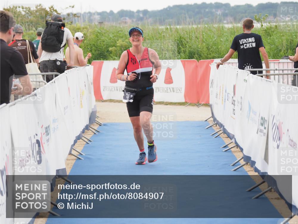 22.06.2025 - Viking Triathlon MichiJ http://msf.ph/oto/8084907 22.06.2025 16:20:23 Ziel 131 meine-sportfotos.de