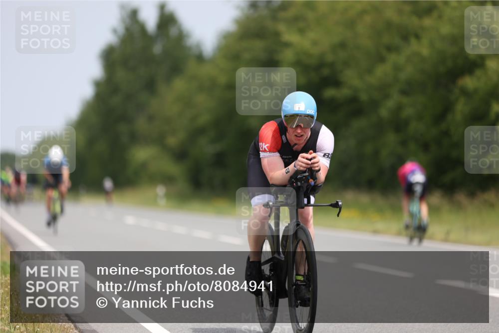 22.06.2025 - Viking Triathlon Yannick Fuchs http://msf.ph/oto/8084941 22.06.2025 12:36:13 Radfahren 8, 86, 153, 166, 275, 482 meine-sportfotos.de