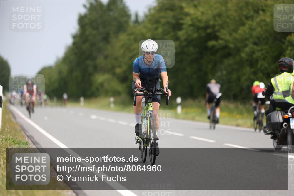 22.06.2025 - Viking Triathlon Yannick Fuchs http://msf.ph/oto/8084960 22.06.2025 12:36:17 Radfahren 8, 86, 95, 153, 166, 433, 468, 473, 640 meine-sportfotos.de