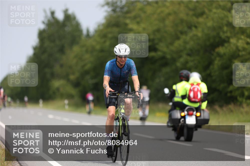 22.06.2025 - Viking Triathlon Yannick Fuchs http://msf.ph/oto/8084964 22.06.2025 12:36:17 Radfahren 8, 86, 95, 153, 166, 433, 468, 473, 640 meine-sportfotos.de