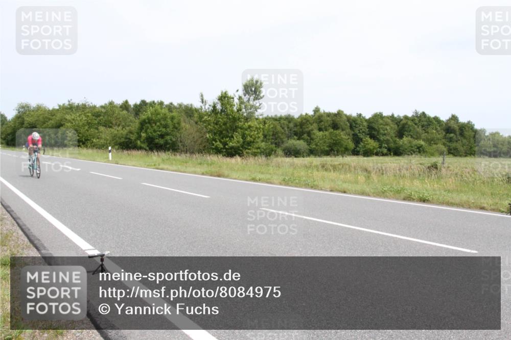 22.06.2025 - Viking Triathlon Yannick Fuchs http://msf.ph/oto/8084975 22.06.2025 13:04:55 Radfahren 450, 473, 623 meine-sportfotos.de