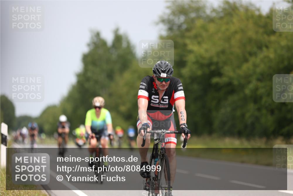 22.06.2025 - Viking Triathlon Yannick Fuchs http://msf.ph/oto/8084999 22.06.2025 12:36:23 Radfahren 95, 166, 355, 433, 463, 468, 473, 640 meine-sportfotos.de
