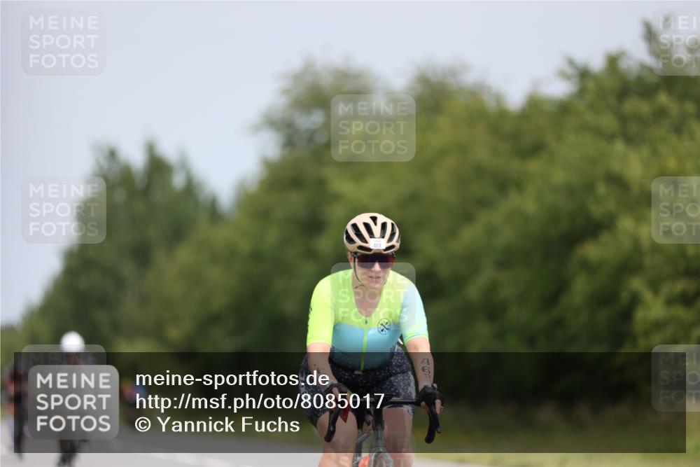 22.06.2025 - Viking Triathlon Yannick Fuchs http://msf.ph/oto/8085017 22.06.2025 12:36:25 Radfahren 95, 355, 422, 433, 463, 468, 473, 640 meine-sportfotos.de