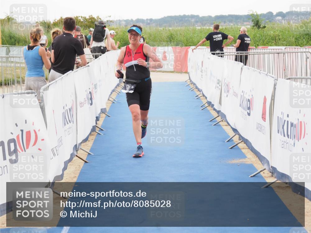 22.06.2025 - Viking Triathlon MichiJ http://msf.ph/oto/8085028 22.06.2025 16:20:25 Ziel 131 meine-sportfotos.de