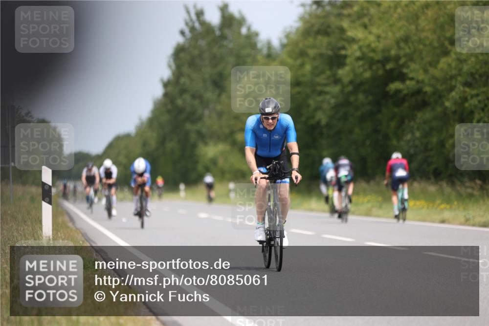 22.06.2025 - Viking Triathlon Yannick Fuchs http://msf.ph/oto/8085061 22.06.2025 12:36:32 Radfahren 28, 48, 97, 344, 355, 419, 422, 463 meine-sportfotos.de