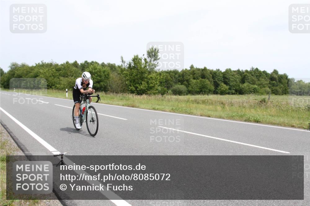 22.06.2025 - Viking Triathlon Yannick Fuchs http://msf.ph/oto/8085072 22.06.2025 13:05:05 Radfahren 22, 523, 653 meine-sportfotos.de