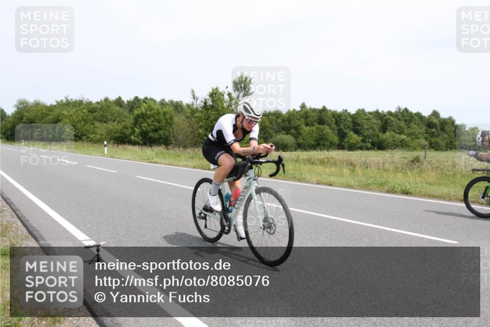 22.06.2025 - Viking Triathlon Yannick Fuchs http://msf.ph/oto/8085076 22.06.2025 13:05:05 Radfahren 22, 523, 653 meine-sportfotos.de