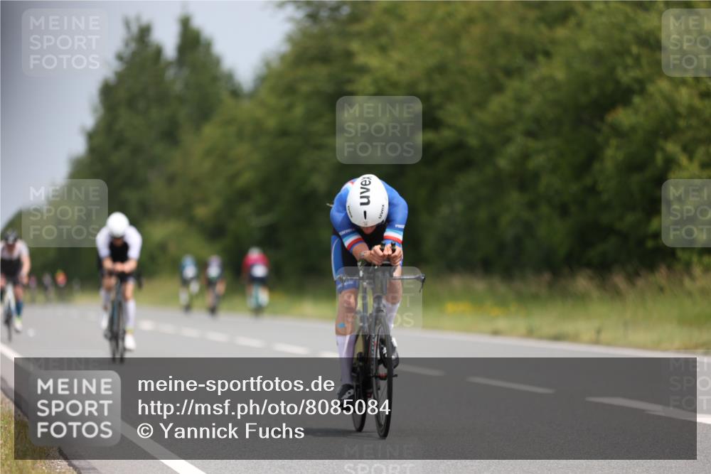 22.06.2025 - Viking Triathlon Yannick Fuchs http://msf.ph/oto/8085084 22.06.2025 12:36:35 Radfahren 28, 48, 97, 344, 419, 422 meine-sportfotos.de