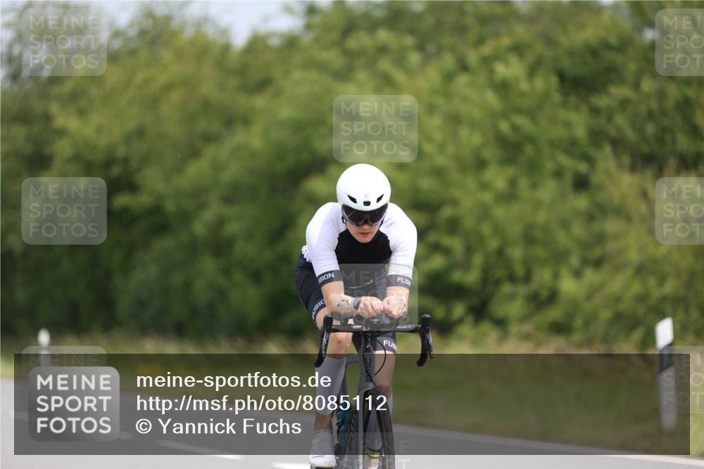 22.06.2025 - Viking Triathlon Yannick Fuchs http://msf.ph/oto/8085112 22.06.2025 12:36:38 Radfahren 28, 48, 97, 344, 419, 422 meine-sportfotos.de