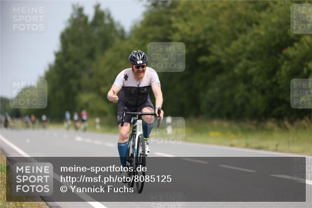 22.06.2025 - Viking Triathlon Yannick Fuchs http://msf.ph/oto/8085125 22.06.2025 12:36:40 Radfahren 28, 48, 97, 344, 419 meine-sportfotos.de