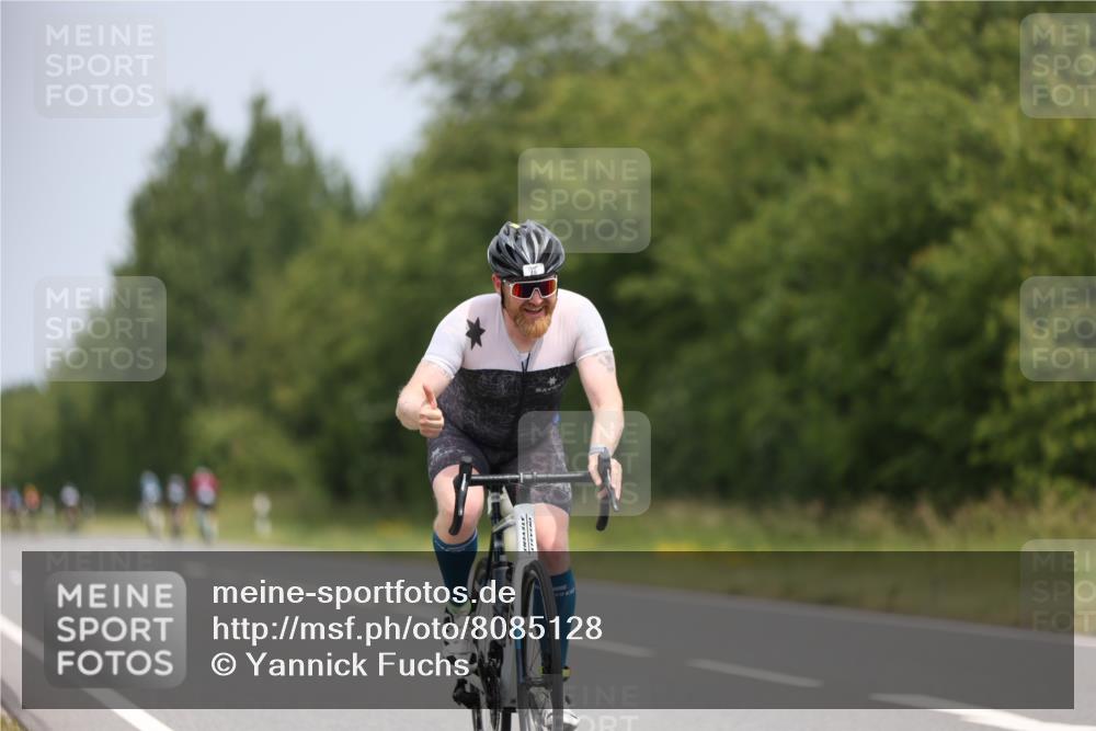 22.06.2025 - Viking Triathlon Yannick Fuchs http://msf.ph/oto/8085128 22.06.2025 12:36:40 Radfahren 28, 48, 97, 344, 419 meine-sportfotos.de