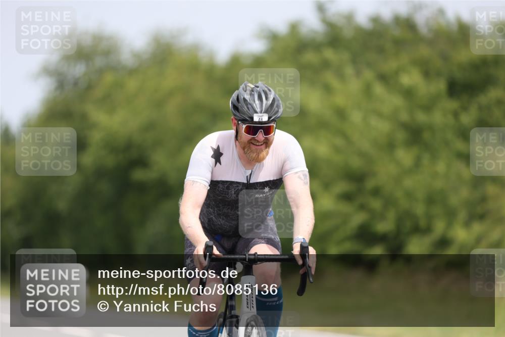 22.06.2025 - Viking Triathlon Yannick Fuchs http://msf.ph/oto/8085136 22.06.2025 12:36:41 Radfahren 28, 48, 97, 344, 370, 419 meine-sportfotos.de