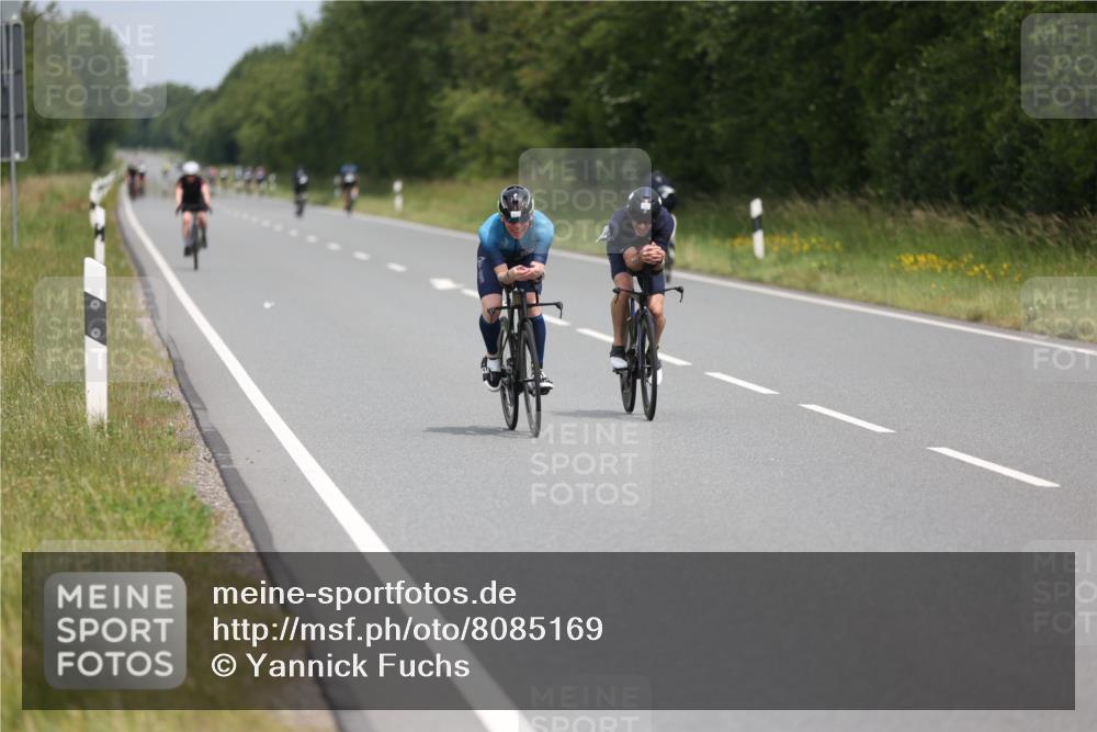 22.06.2025 - Viking Triathlon Yannick Fuchs http://msf.ph/oto/8085169 22.06.2025 12:36:59 Radfahren 125, 360, 363, 466 meine-sportfotos.de