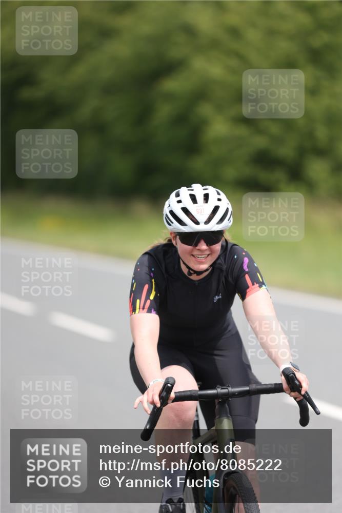 22.06.2025 - Viking Triathlon Yannick Fuchs http://msf.ph/oto/8085222 22.06.2025 12:37:11 Radfahren 530, 637 meine-sportfotos.de