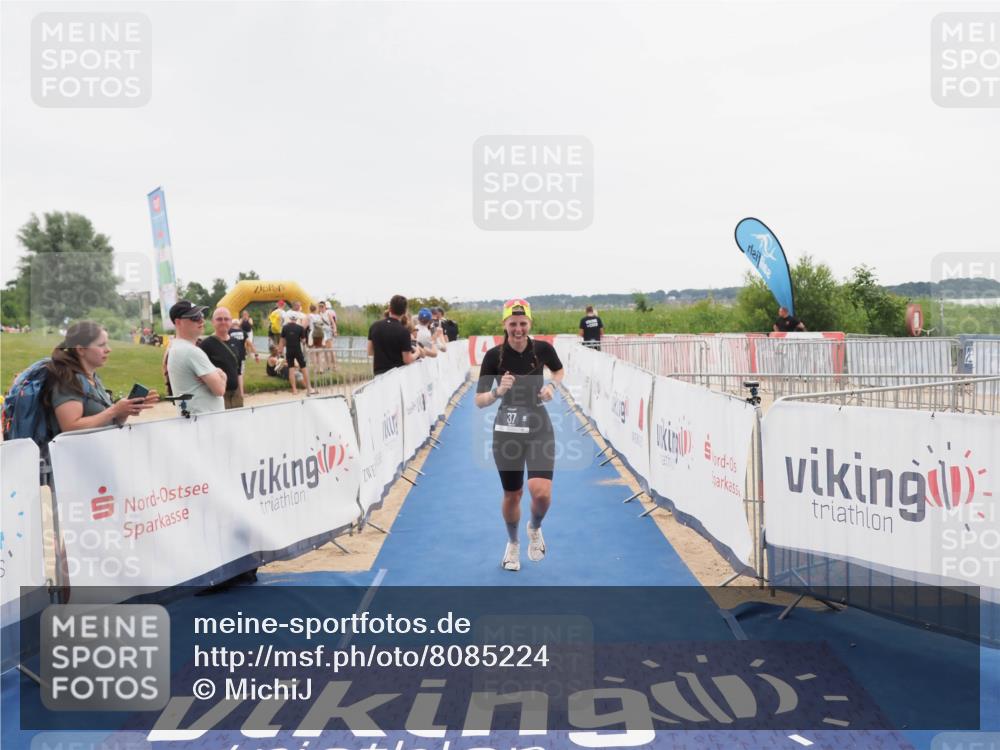 22.06.2025 - Viking Triathlon MichiJ http://msf.ph/oto/8085224 22.06.2025 16:13:16 Ziel 37 meine-sportfotos.de