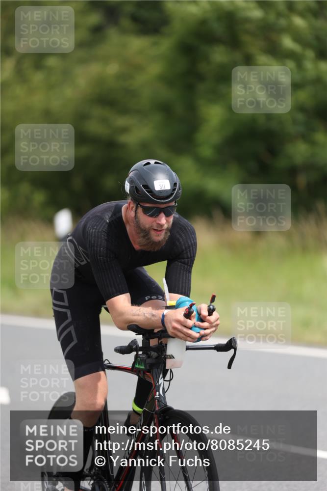 22.06.2025 - Viking Triathlon Yannick Fuchs http://msf.ph/oto/8085245 22.06.2025 12:37:28 Radfahren 234, 311, 657 meine-sportfotos.de