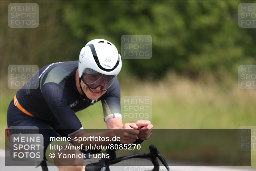 22.06.2025 - Viking Triathlon Yannick Fuchs http://msf.ph/oto/8085270 22.06.2025 12:37:36 Radfahren 234 meine-sportfotos.de
