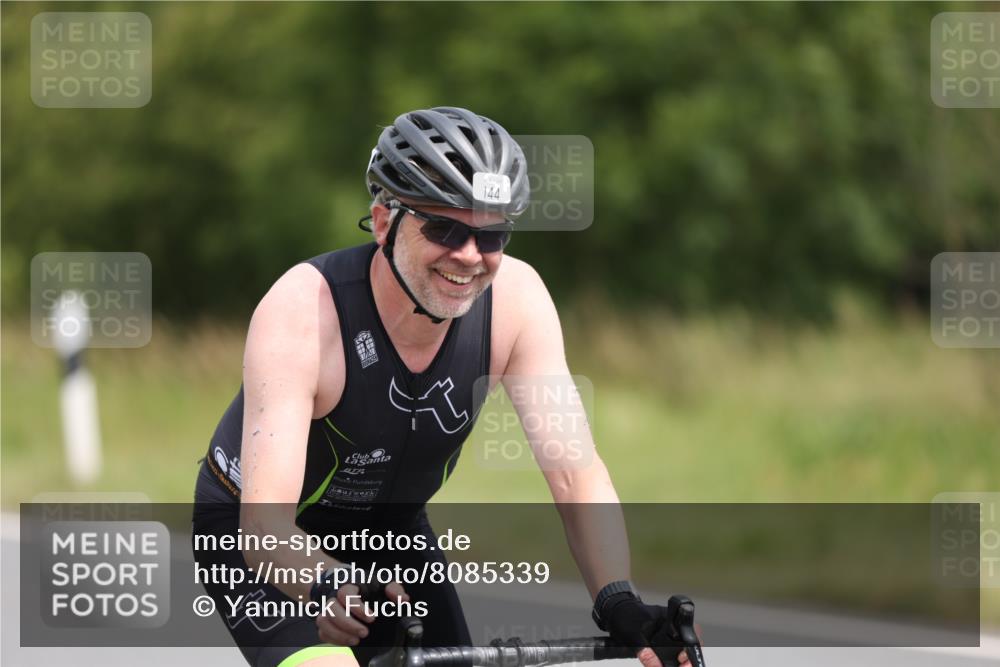 22.06.2025 - Viking Triathlon Yannick Fuchs http://msf.ph/oto/8085339 22.06.2025 12:37:58 Radfahren 22, 144, 203, 288, 403 meine-sportfotos.de