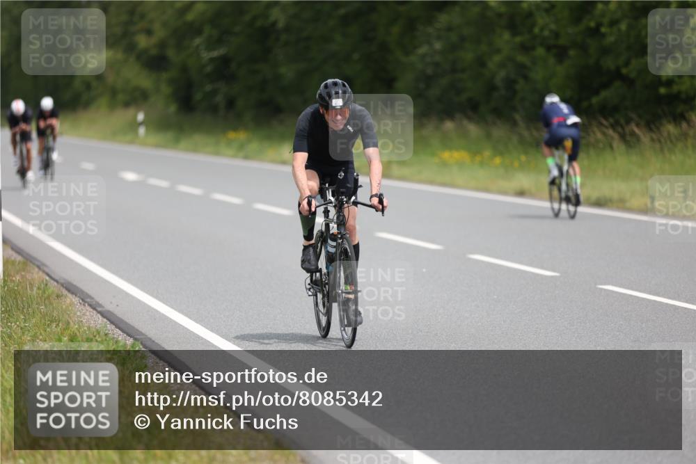 22.06.2025 - Viking Triathlon Yannick Fuchs http://msf.ph/oto/8085342 22.06.2025 12:37:59 Radfahren 22, 144, 203, 288, 403 meine-sportfotos.de