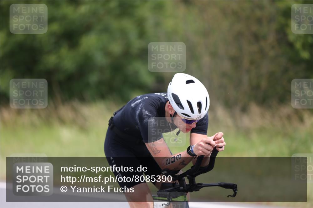 22.06.2025 - Viking Triathlon Yannick Fuchs http://msf.ph/oto/8085390 22.06.2025 12:38:06 Radfahren 203, 288, 403 meine-sportfotos.de