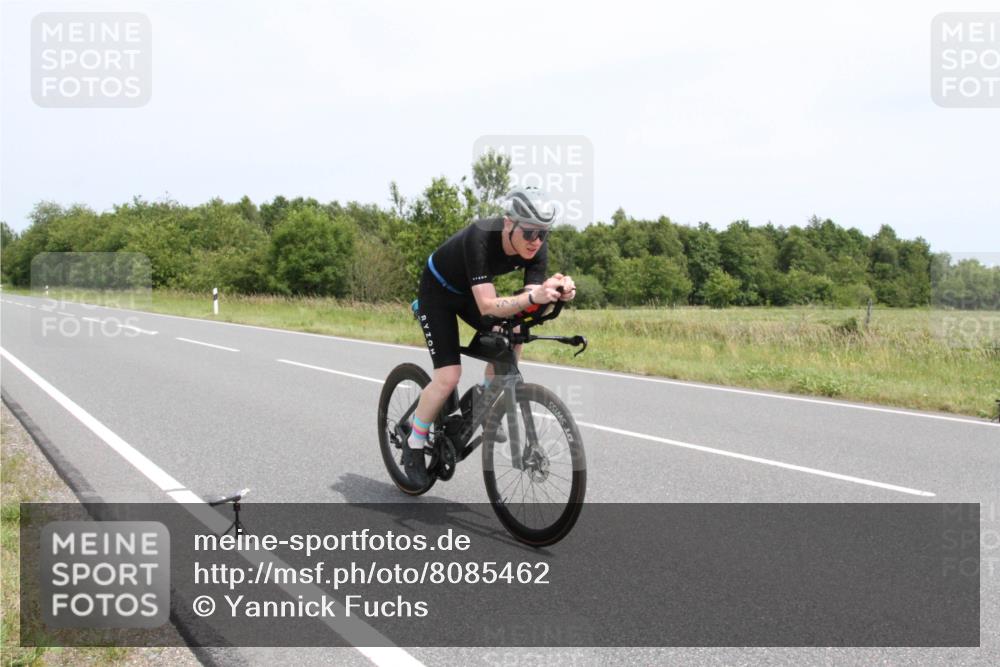 22.06.2025 - Viking Triathlon Yannick Fuchs http://msf.ph/oto/8085462 22.06.2025 13:07:15 Radfahren 66, 79, 441, 479 meine-sportfotos.de