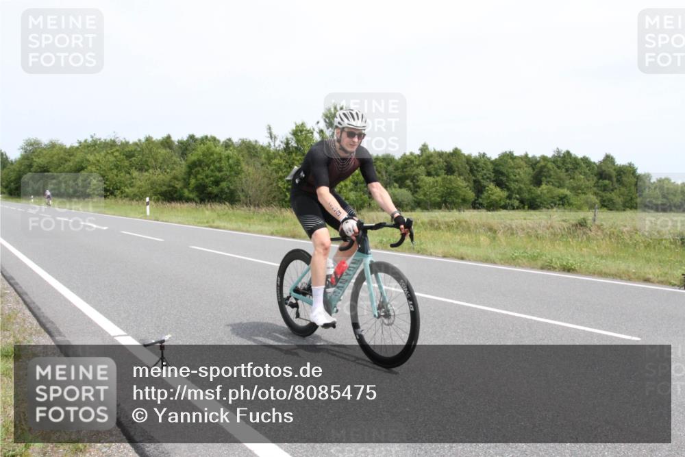 22.06.2025 - Viking Triathlon Yannick Fuchs http://msf.ph/oto/8085475 22.06.2025 13:07:25 Radfahren 54, 238, 446 meine-sportfotos.de
