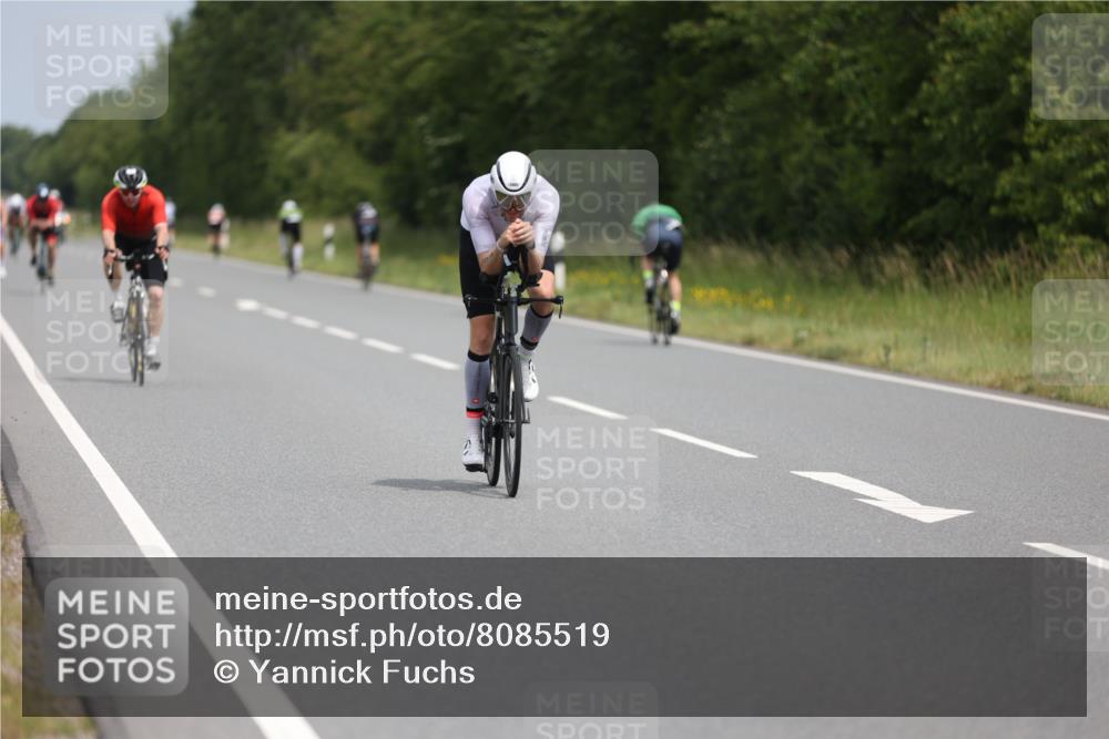 22.06.2025 - Viking Triathlon Yannick Fuchs http://msf.ph/oto/8085519 22.06.2025 12:38:39 Radfahren 106, 242, 284, 429, 486, 653 meine-sportfotos.de