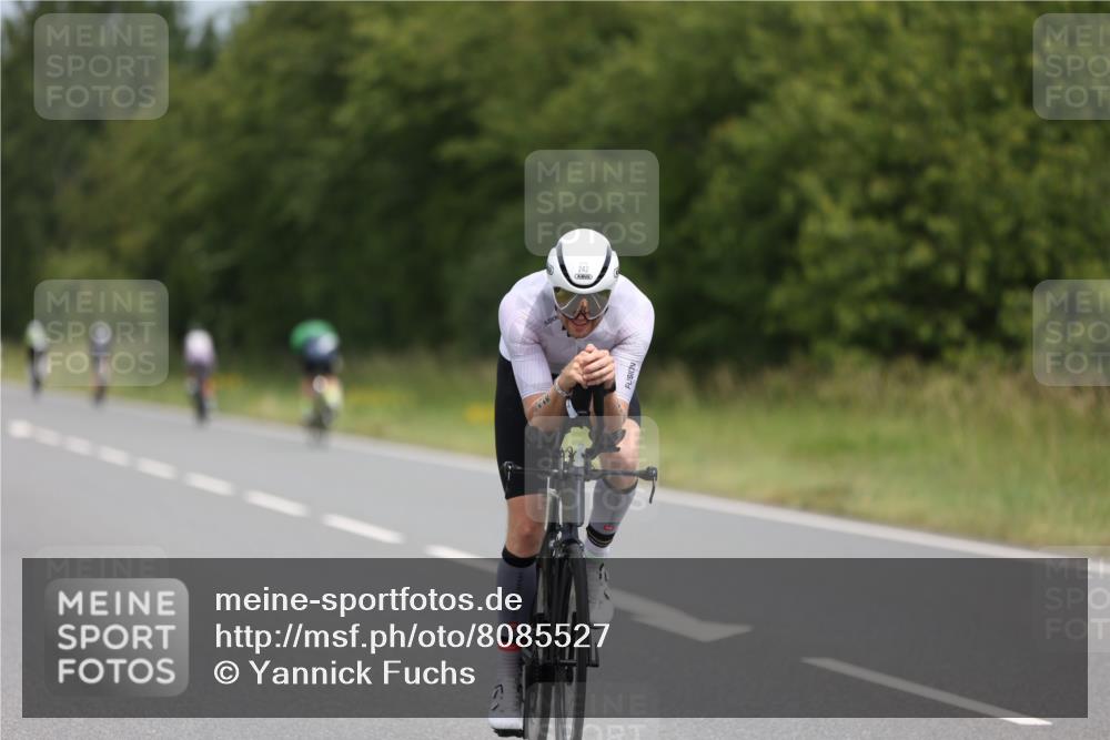 22.06.2025 - Viking Triathlon Yannick Fuchs http://msf.ph/oto/8085527 22.06.2025 12:38:40 Radfahren 106, 242, 284, 429, 653 meine-sportfotos.de