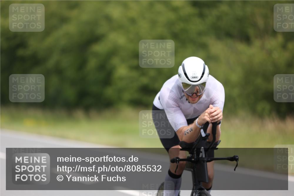 22.06.2025 - Viking Triathlon Yannick Fuchs http://msf.ph/oto/8085532 22.06.2025 12:38:41 Radfahren 106, 242, 284, 335, 429, 653 meine-sportfotos.de