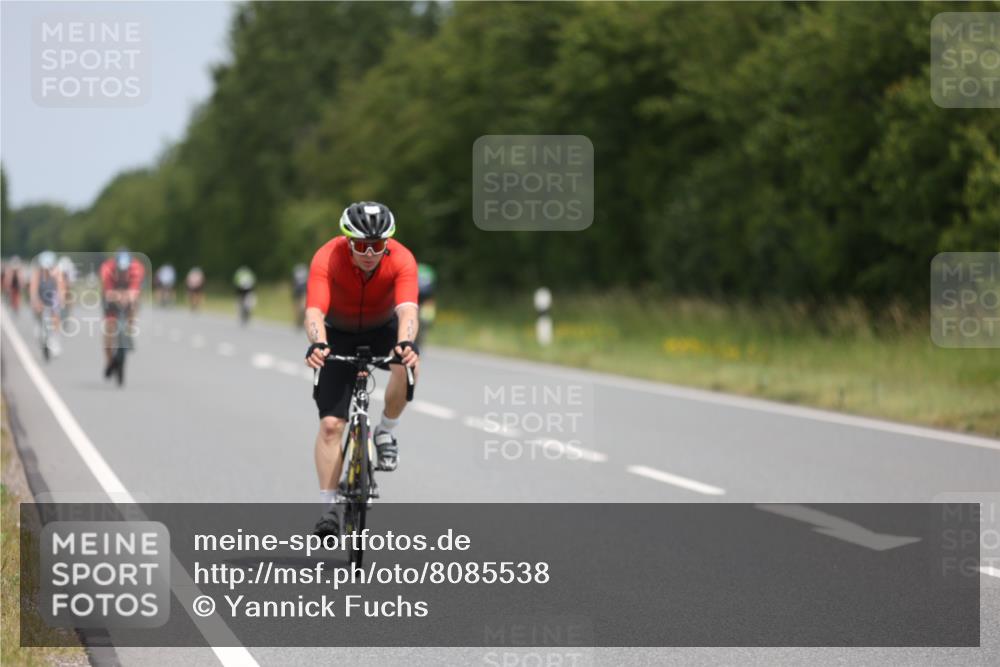 22.06.2025 - Viking Triathlon Yannick Fuchs http://msf.ph/oto/8085538 22.06.2025 12:38:42 Radfahren 106, 192, 242, 335, 429, 653 meine-sportfotos.de