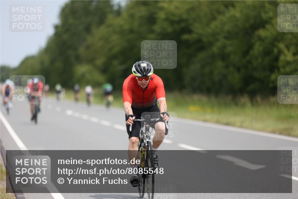 22.06.2025 - Viking Triathlon Yannick Fuchs http://msf.ph/oto/8085548 22.06.2025 12:38:42 Radfahren 106, 192, 242, 335, 429, 653 meine-sportfotos.de