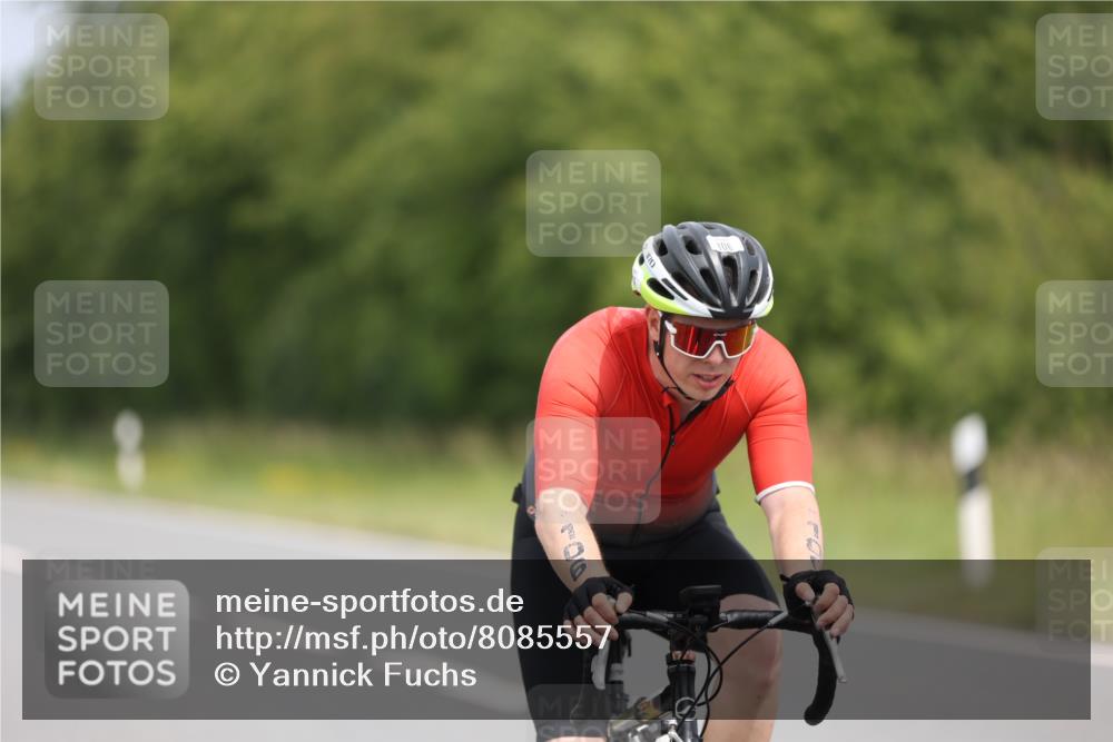 22.06.2025 - Viking Triathlon Yannick Fuchs http://msf.ph/oto/8085557 22.06.2025 12:38:43 Radfahren 106, 192, 242, 335, 429, 653 meine-sportfotos.de