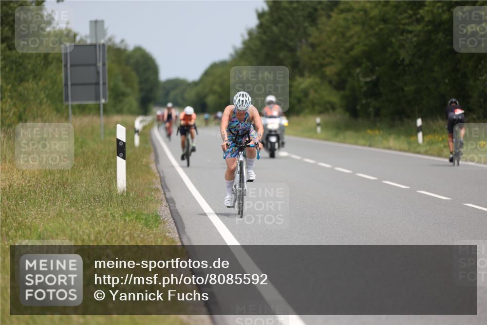 22.06.2025 - Viking Triathlon Yannick Fuchs http://msf.ph/oto/8085592 22.06.2025 12:38:48 Radfahren 54, 106, 130, 192, 194, 329, 335, 429, 555 meine-sportfotos.de