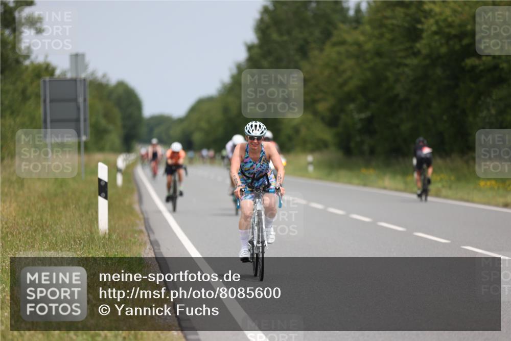 22.06.2025 - Viking Triathlon Yannick Fuchs http://msf.ph/oto/8085600 22.06.2025 12:38:49 Radfahren 54, 130, 192, 194, 329, 335, 429, 555 meine-sportfotos.de
