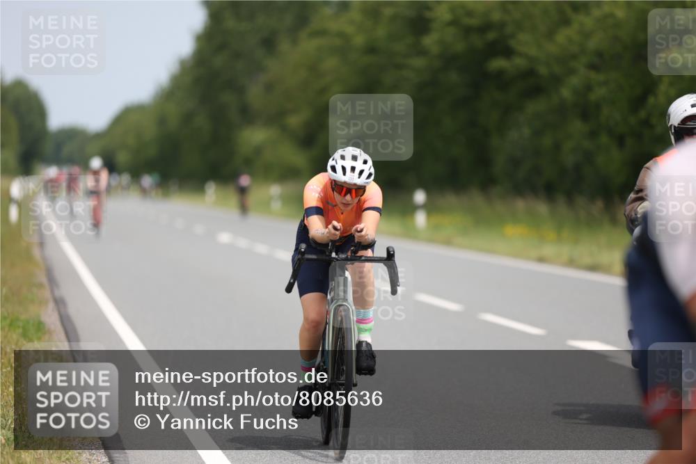 22.06.2025 - Viking Triathlon Yannick Fuchs http://msf.ph/oto/8085636 22.06.2025 12:38:55 Radfahren 54, 130, 140, 156, 192, 194, 329, 335, 555, 631 meine-sportfotos.de