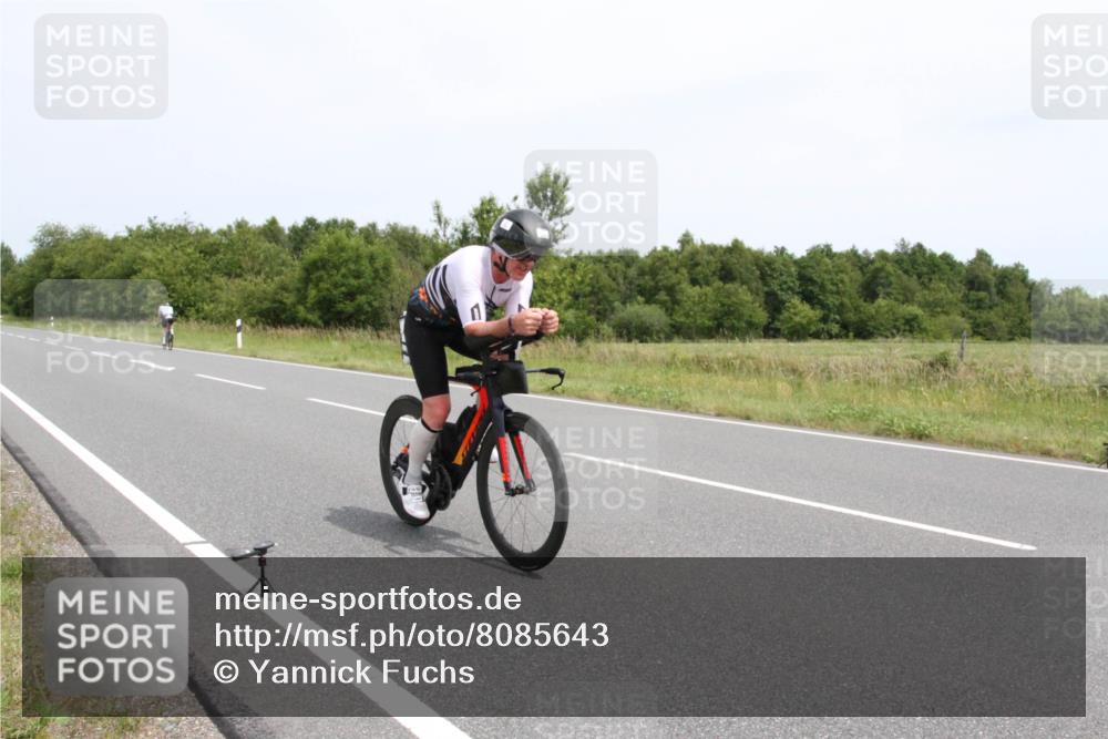 22.06.2025 - Viking Triathlon Yannick Fuchs http://msf.ph/oto/8085643 22.06.2025 13:08:42 Radfahren 290, 357 meine-sportfotos.de