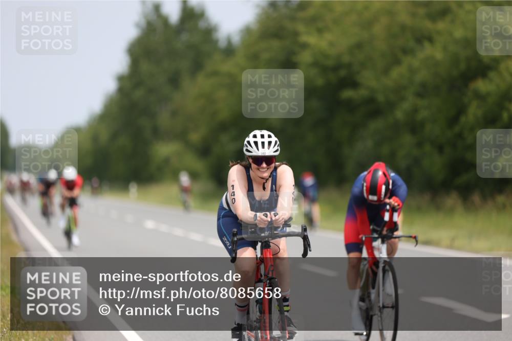 22.06.2025 - Viking Triathlon Yannick Fuchs http://msf.ph/oto/8085658 22.06.2025 12:39:04 Radfahren 5, 140, 156, 271, 450, 631 meine-sportfotos.de