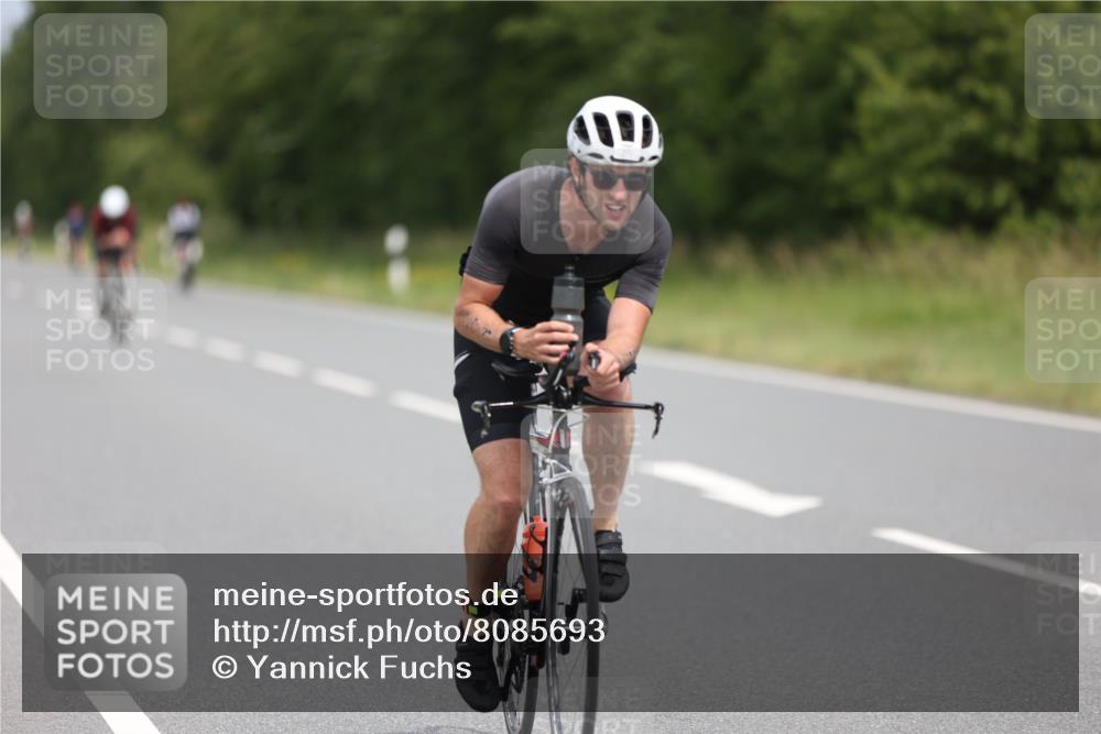 22.06.2025 - Viking Triathlon Yannick Fuchs http://msf.ph/oto/8085693 22.06.2025 12:39:11 Radfahren 5, 23, 159, 271, 450, 527 meine-sportfotos.de