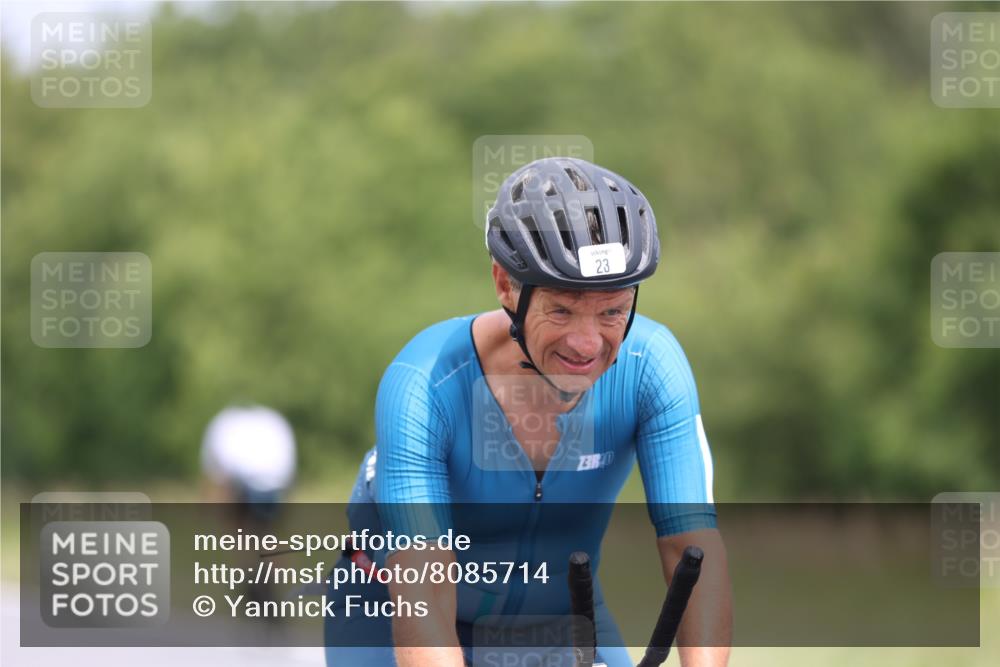 22.06.2025 - Viking Triathlon Yannick Fuchs http://msf.ph/oto/8085714 22.06.2025 12:39:16 Radfahren 23, 159, 271, 292, 303, 450, 510, 527 meine-sportfotos.de