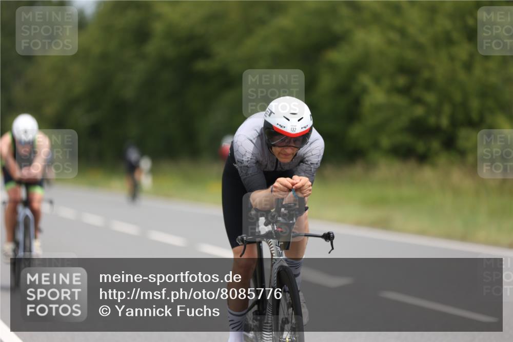22.06.2025 - Viking Triathlon Yannick Fuchs http://msf.ph/oto/8085776 22.06.2025 12:39:53 Radfahren 30, 132, 348, 408 meine-sportfotos.de