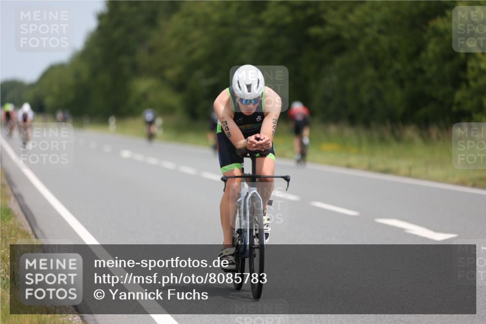 22.06.2025 - Viking Triathlon Yannick Fuchs http://msf.ph/oto/8085783 22.06.2025 12:39:54 Radfahren 30, 132, 348, 408 meine-sportfotos.de