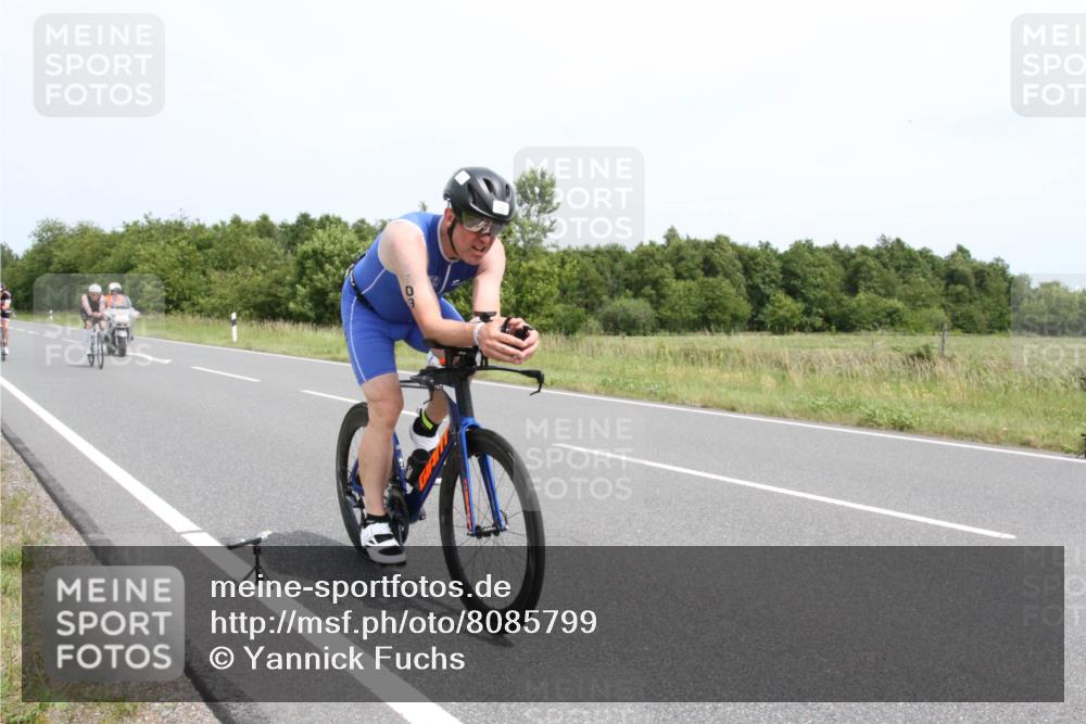 22.06.2025 - Viking Triathlon Yannick Fuchs http://msf.ph/oto/8085799 22.06.2025 13:09:20 Radfahren 109, 369, 442, 447, 639 meine-sportfotos.de
