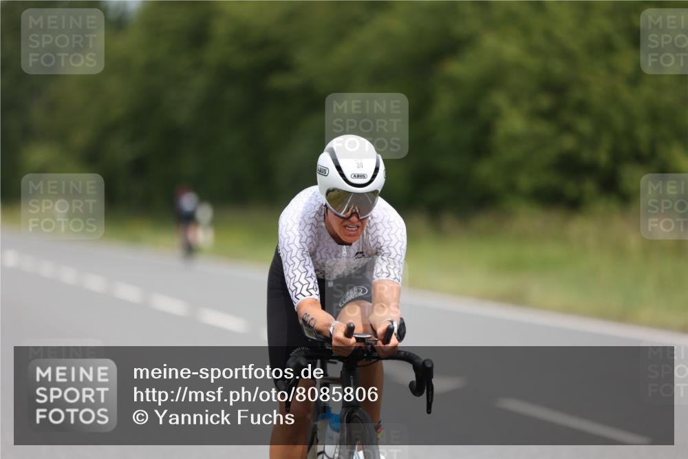 22.06.2025 - Viking Triathlon Yannick Fuchs http://msf.ph/oto/8085806 22.06.2025 12:40:02 Radfahren 30, 330 meine-sportfotos.de