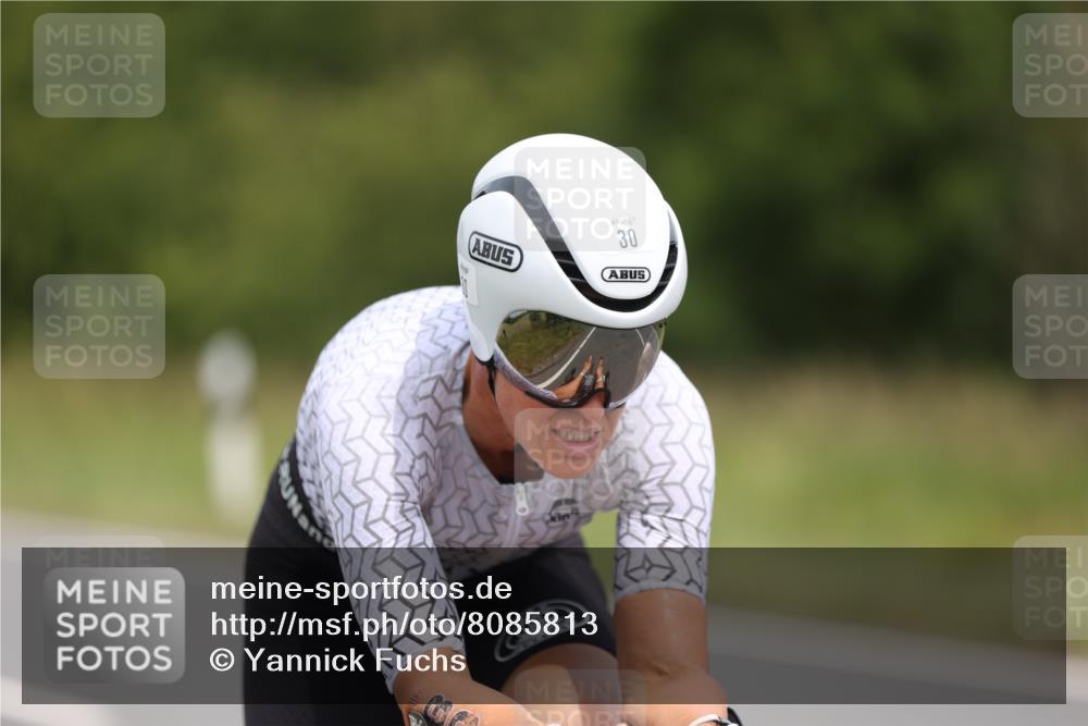 22.06.2025 - Viking Triathlon Yannick Fuchs http://msf.ph/oto/8085813 22.06.2025 12:40:03 Radfahren 30, 330, 447 meine-sportfotos.de