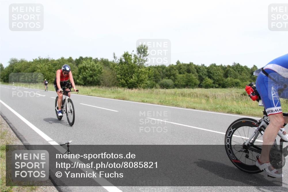 22.06.2025 - Viking Triathlon Yannick Fuchs http://msf.ph/oto/8085821 22.06.2025 13:09:26 Radfahren 131, 369, 442, 639 meine-sportfotos.de