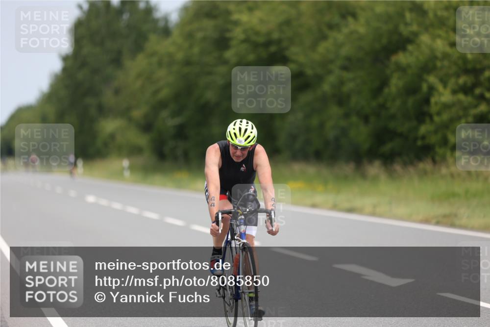 22.06.2025 - Viking Triathlon Yannick Fuchs http://msf.ph/oto/8085850 22.06.2025 12:40:11 Radfahren 108, 330, 447 meine-sportfotos.de