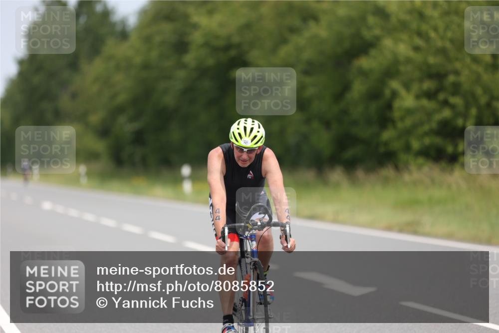 22.06.2025 - Viking Triathlon Yannick Fuchs http://msf.ph/oto/8085852 22.06.2025 12:40:11 Radfahren 108, 330, 447 meine-sportfotos.de