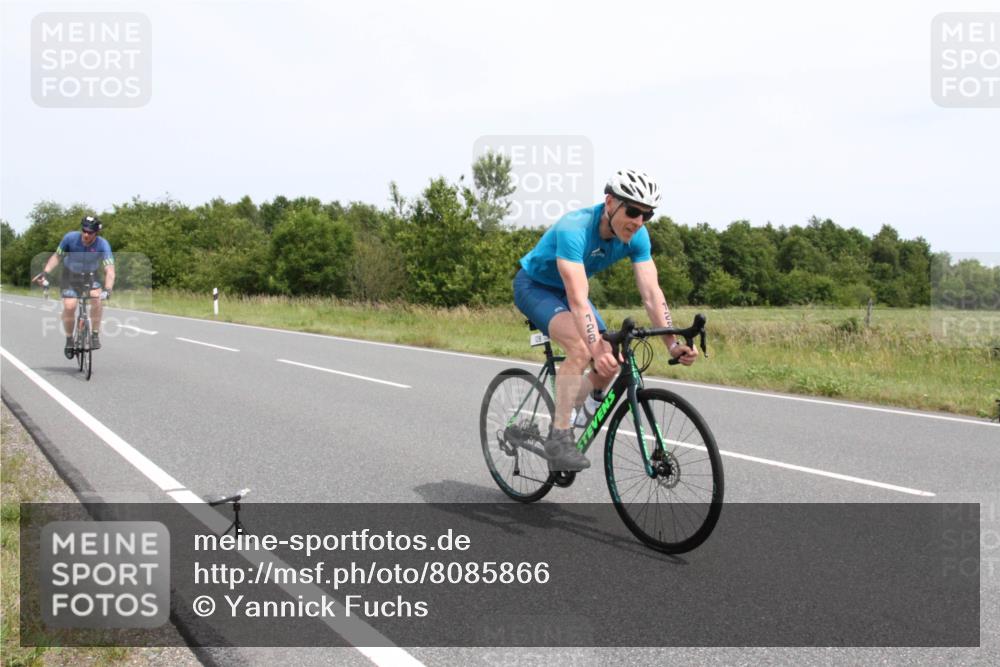 22.06.2025 - Viking Triathlon Yannick Fuchs http://msf.ph/oto/8085866 22.06.2025 13:10:05 Radfahren 25, 128, 181 meine-sportfotos.de